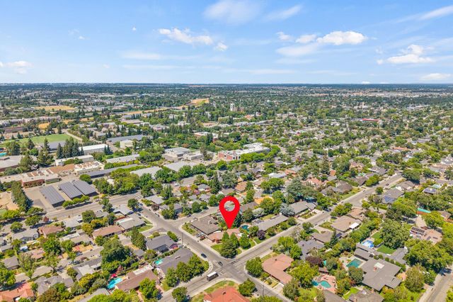 1071 W Monterey Ave, Stockton, CA 95204