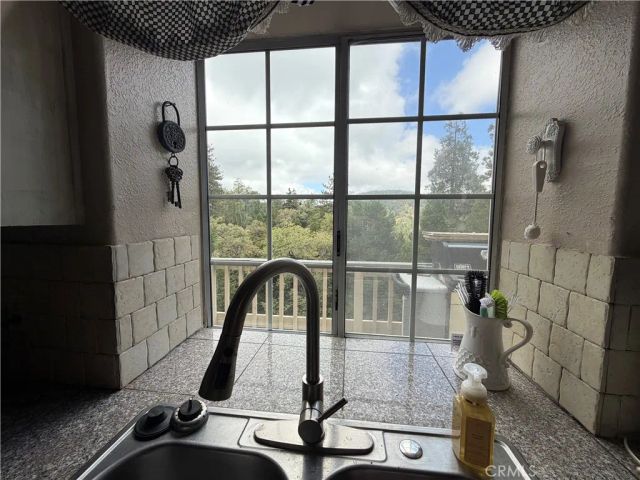 22198 Pine Drive, Crestline, CA 92322