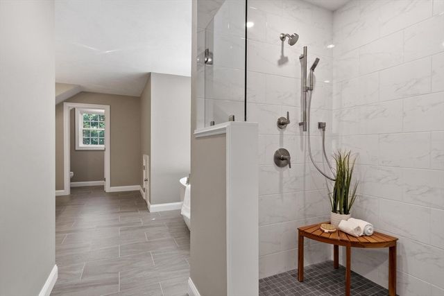 4 Jewett Rd, Sterling, MA 01564