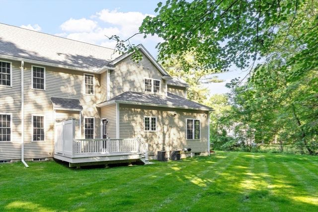 4 Jewett Rd, Sterling, MA 01564