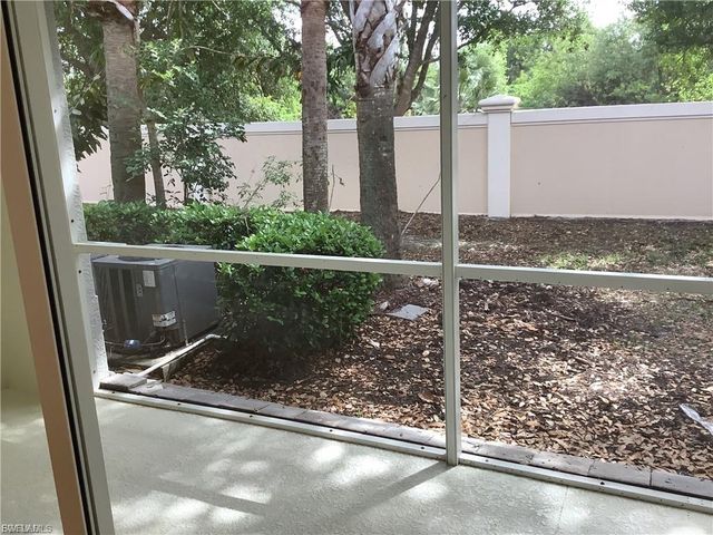 8567 Athena CT, Lehigh Acres, FL 33971