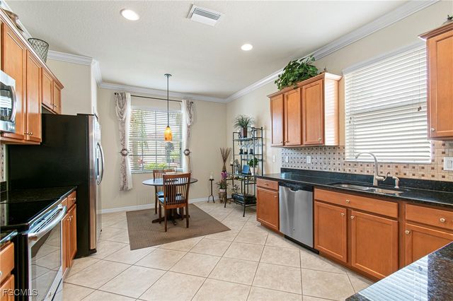 11430 Icarus CIR, Lehigh Acres, FL 33971