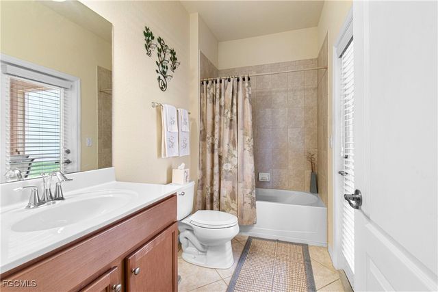 11430 Icarus CIR, Lehigh Acres, FL 33971