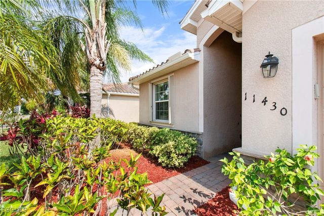 11430 Icarus CIR, Lehigh Acres, FL 33971