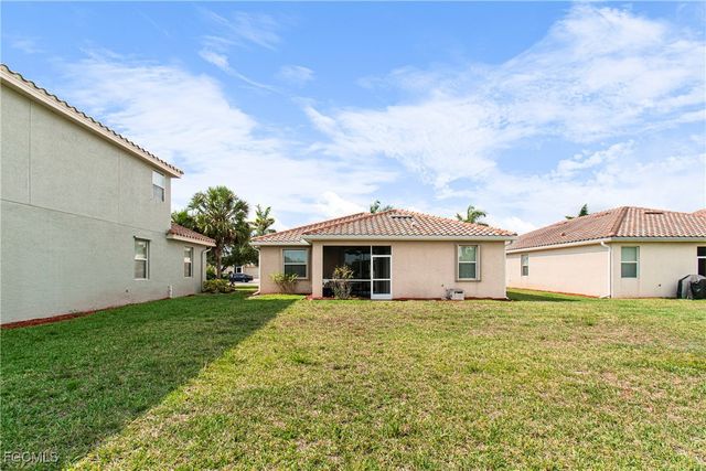 11430 Icarus CIR, Lehigh Acres, FL 33971