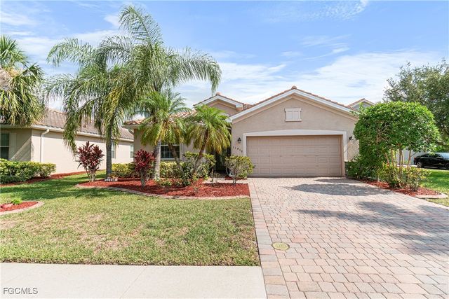 11430 Icarus CIR, Lehigh Acres, FL 33971