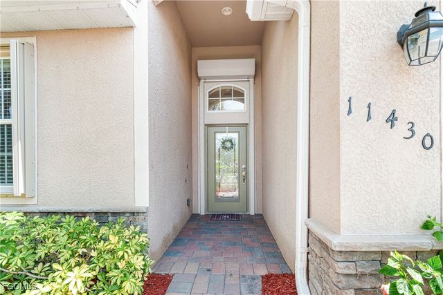 11430 Icarus CIR, Lehigh Acres, FL 33971