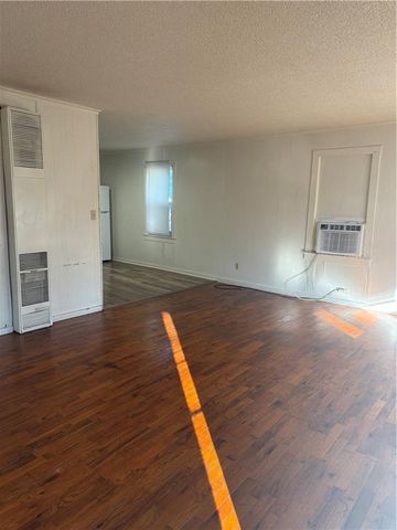 210 W Forest Street, Pittsburg, KS 66762