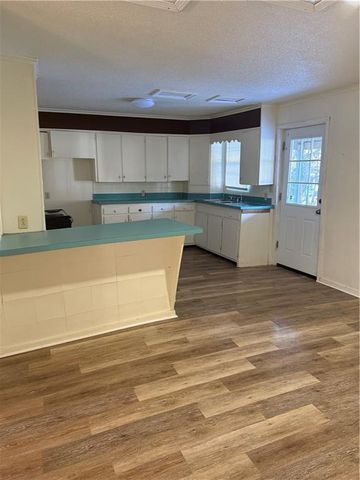 210 W Forest Street, Pittsburg, KS 66762