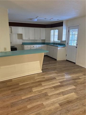 210 W Forest Street, Pittsburg, KS 66762