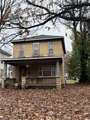 210 W Forest Street, Pittsburg, KS 66762