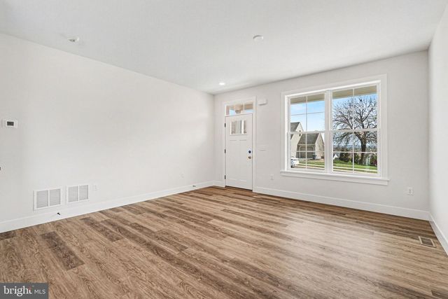 103 BROOKFIELD DR, Elizabethtown, PA 17022