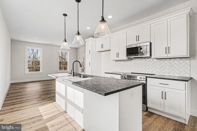 103 BROOKFIELD DR, Elizabethtown, PA 17022