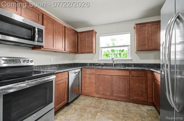 6220 Cheshire Park Drive, Clarkston, MI 48346