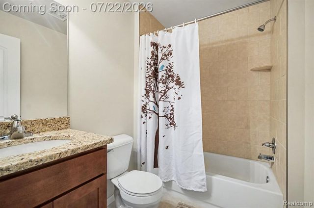 6220 Cheshire Park Drive, Clarkston, MI 48346