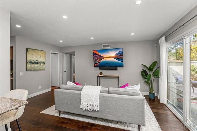 10812 Charing Cross, Spring Valley, CA 91978