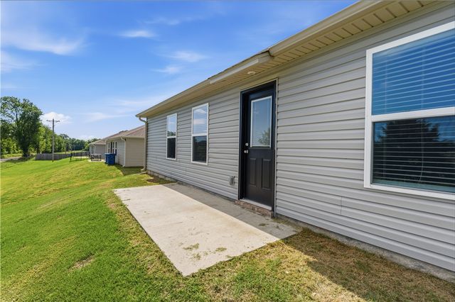 2558 Chittick Street, Pea Ridge, AR 72751