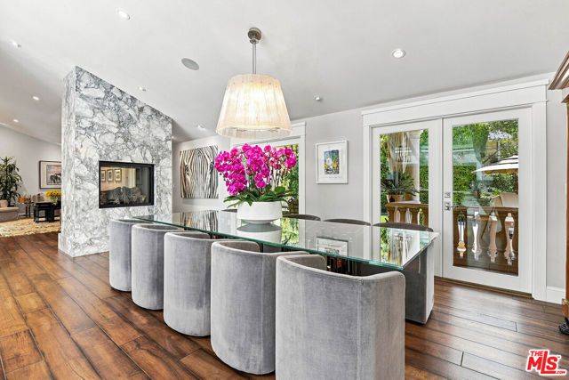 3235 Oakdell Lane, Los Angeles, CA 91604