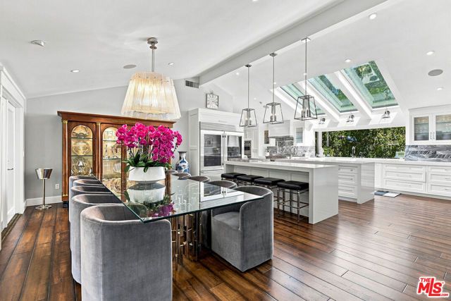 3235 Oakdell Lane, Los Angeles, CA 91604