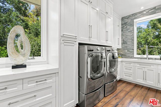 3235 Oakdell Lane, Los Angeles, CA 91604