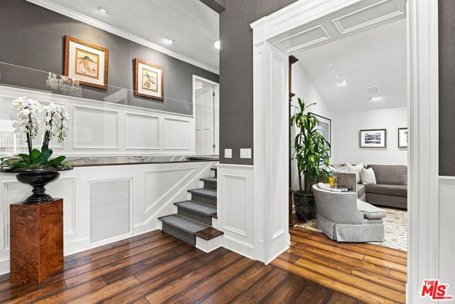 3235 Oakdell Lane, Los Angeles, CA 91604