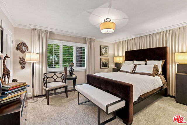 3235 Oakdell Lane, Los Angeles, CA 91604