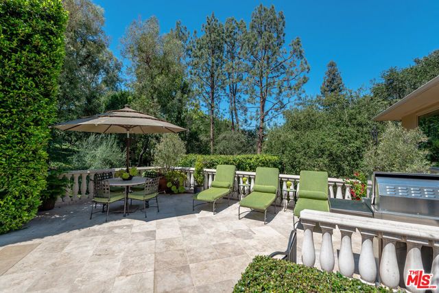 3235 Oakdell Lane, Los Angeles, CA 91604