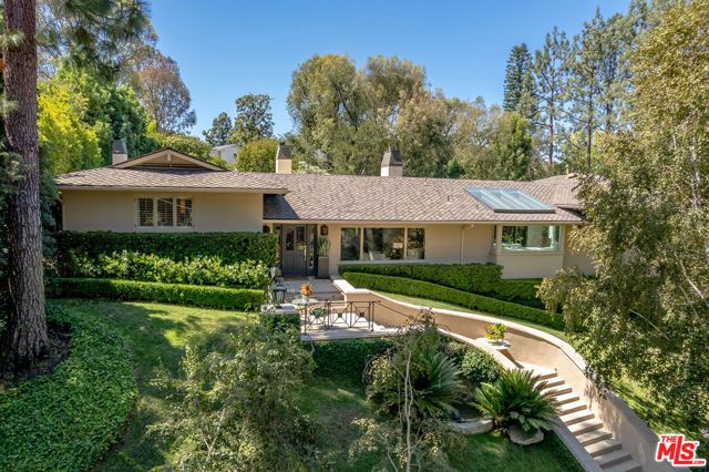 3235 Oakdell Lane, Los Angeles, CA 91604