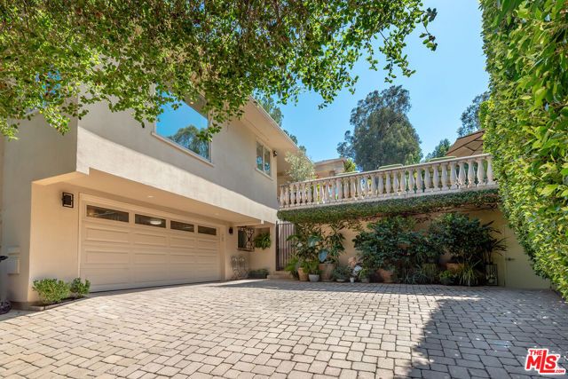 3235 Oakdell Lane, Los Angeles, CA 91604