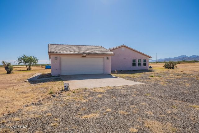 1176 W Trigger Lane, Cochise, AZ 85606
