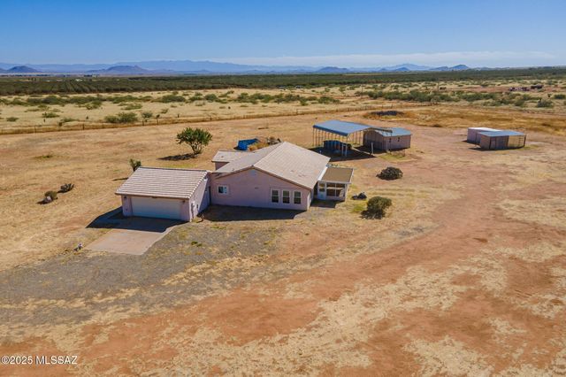 1176 W Trigger Lane, Cochise, AZ 85606