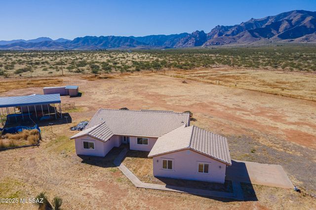 1176 W Trigger Lane, Cochise, AZ 85606
