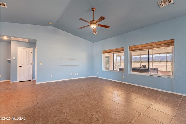 1176 W Trigger Lane, Cochise, AZ 85606