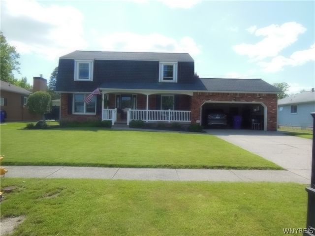 38 Old Farm Circle, West Seneca, NY 14218