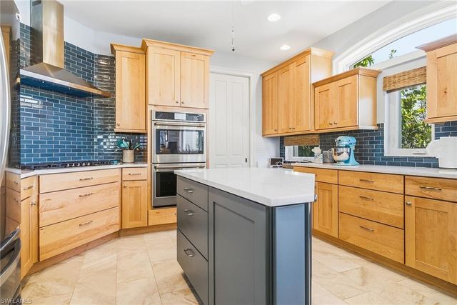 98 Southport CV, Bonita Springs, FL 34134