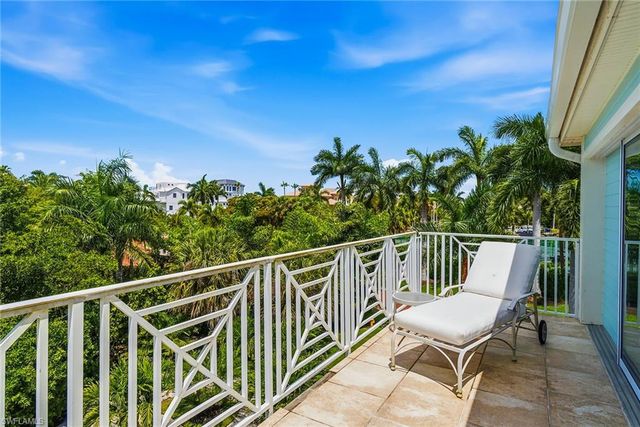 98 Southport CV, Bonita Springs, FL 34134