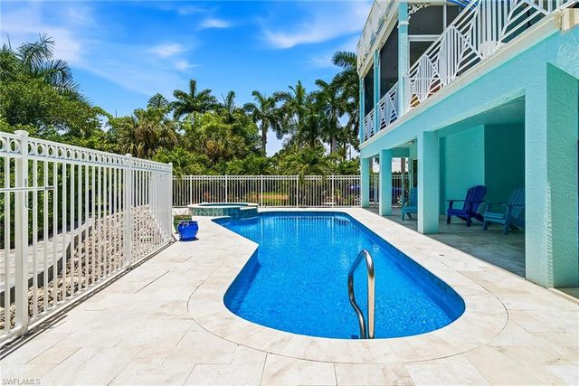 98 Southport CV, Bonita Springs, FL 34134