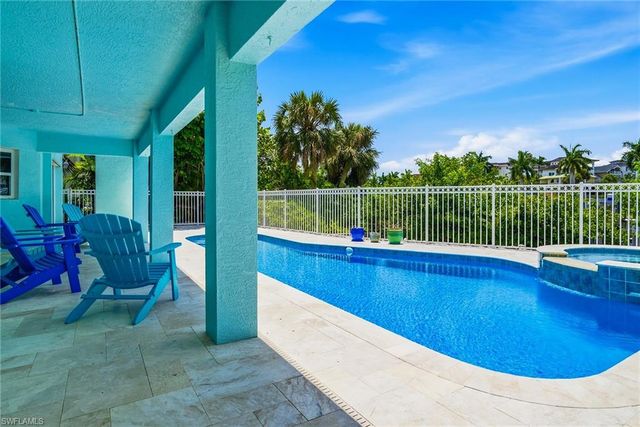 98 Southport CV, Bonita Springs, FL 34134