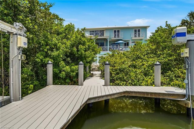 98 Southport CV, Bonita Springs, FL 34134