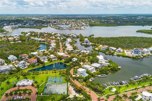 98 Southport CV, Bonita Springs, FL 34134