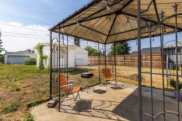 3832 E Bridgeport Ave, Spokane, WA 99217