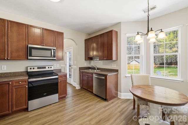 114 Riverton Drive, Statesville, NC 28625