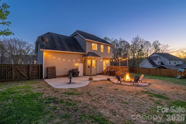 114 Riverton Drive, Statesville, NC 28625