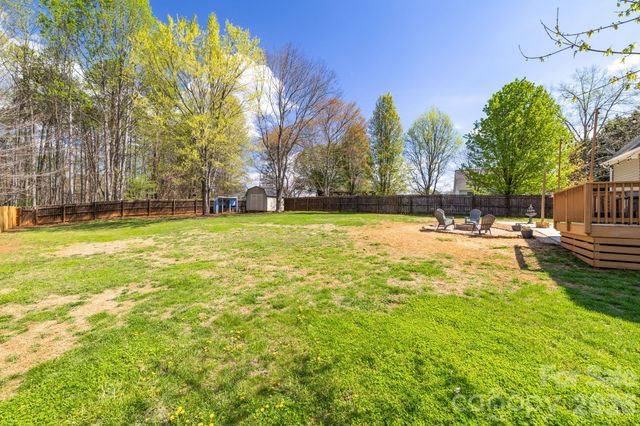 114 Riverton Drive, Statesville, NC 28625