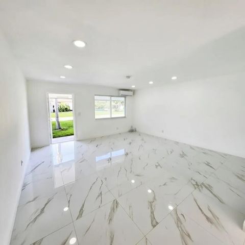 2308 NW 3rd Avenue 2, Wilton Manors, FL 33311