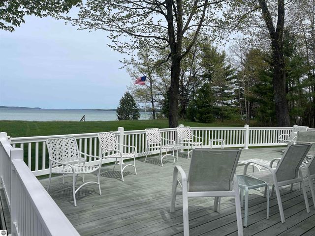 5882 Crystal Beach Road, Rapid City, MI 49676