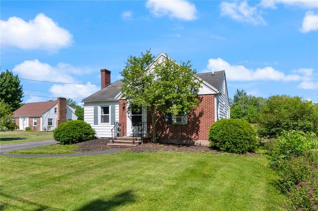 6170 Locust Street, Williamson, NY 14589