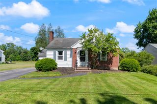 6170 Locust Street, Williamson, NY 14589