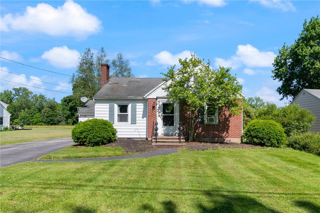 6170 Locust Street, Williamson, NY 14589