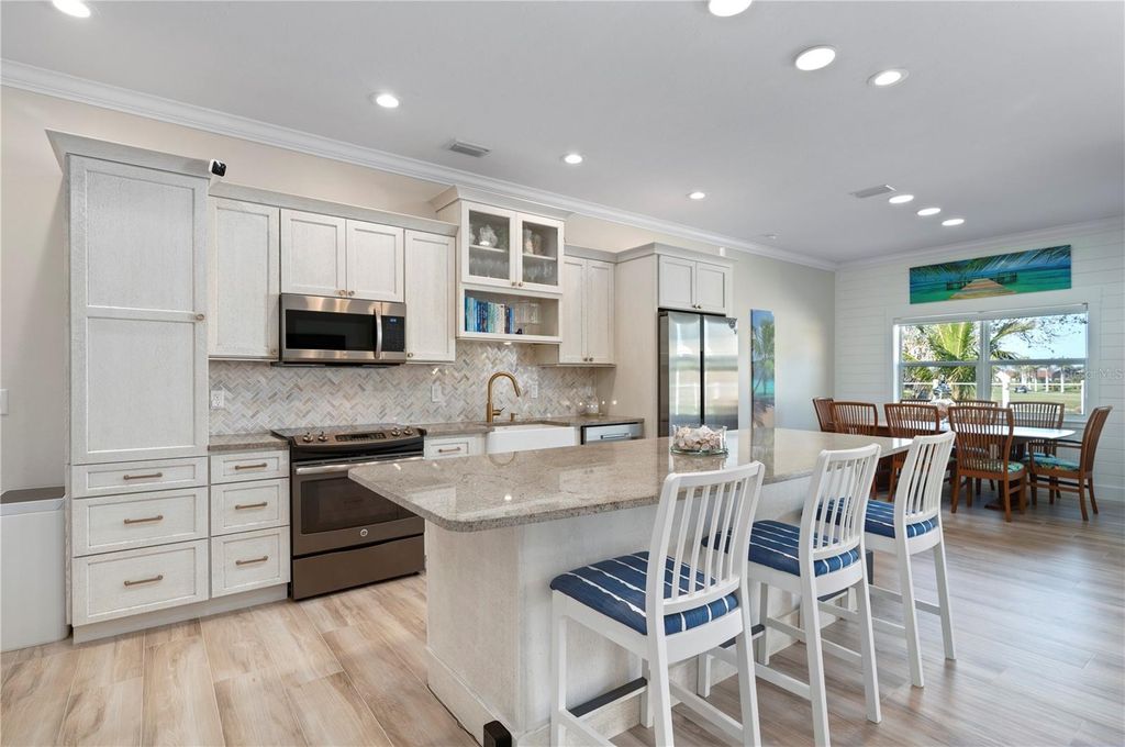 Image 9 of property listing at 3845 BAL HARBOR BOULEVARD, Punta Gorda, FL 33950